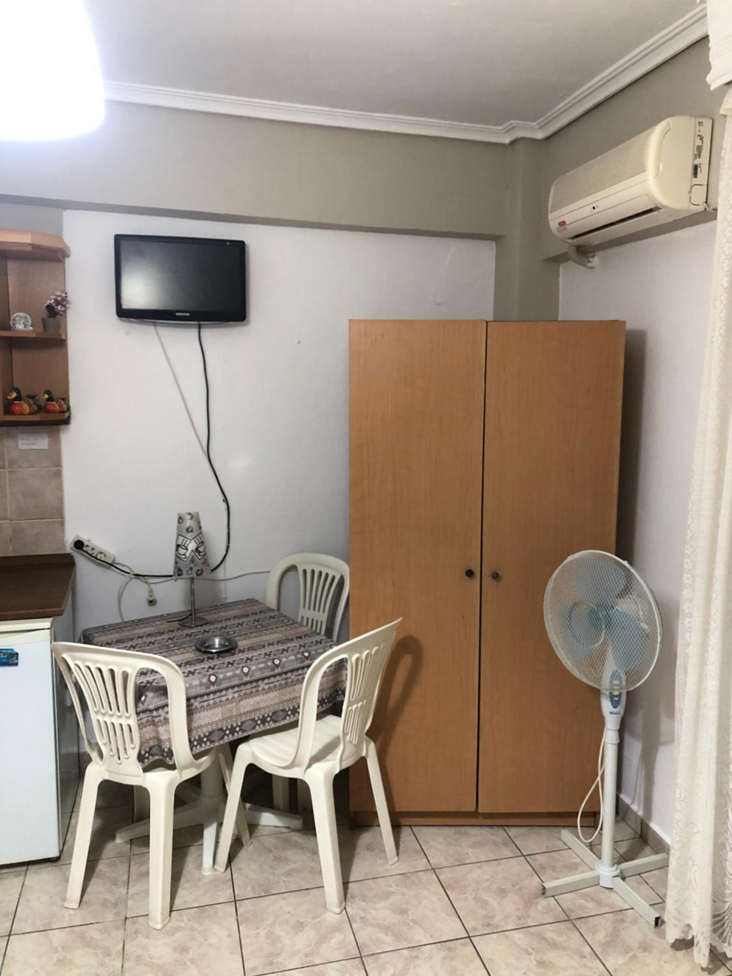 Nikis Rooms Paralía Kültér fotó